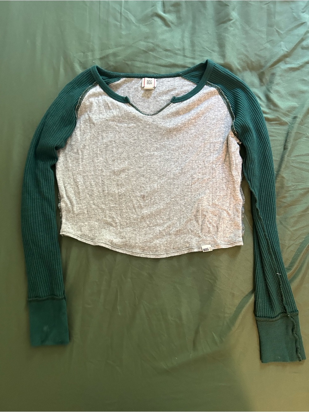 BDG Green-Sleeve Gray Cropped Raglan Long-Sleeve Top
